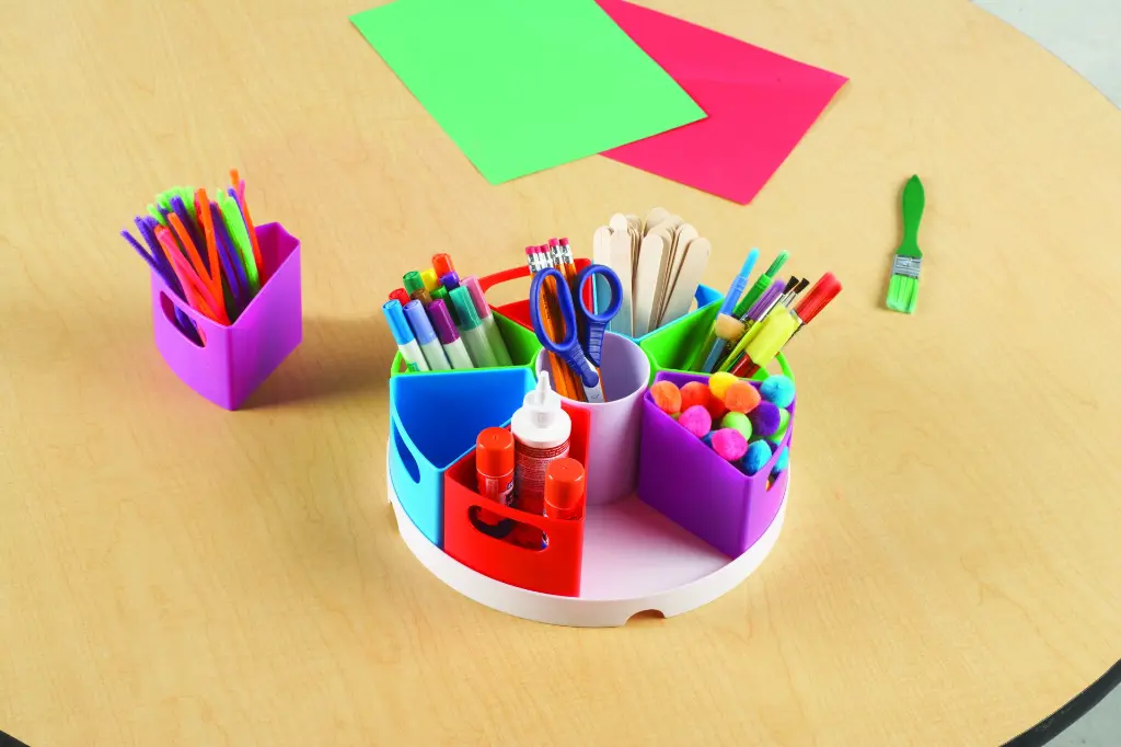 3806-Create-a-Space_StorageCenter-Crafts-4.webp