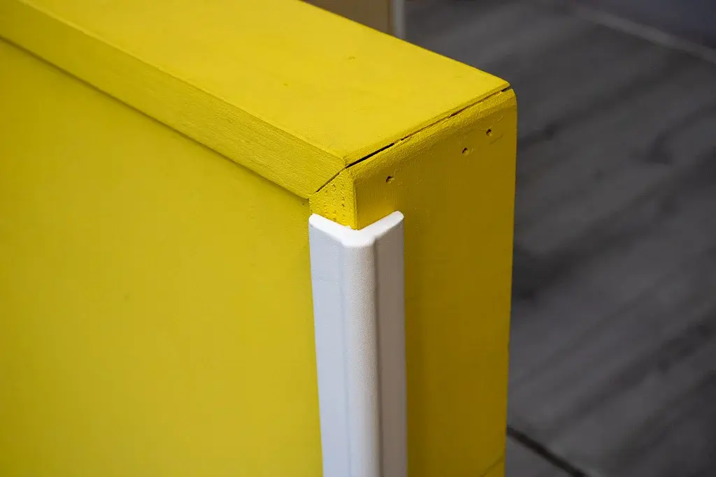 Corner-Guard-Plus-white-vertical-3.webp