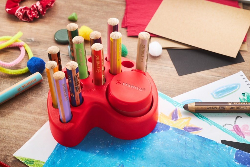 WOODY CREATIVE SET - SUPPORT AVEC 15 CRAYONS ASS. + 1 TAILLE-CRAYON* NOUVEAU