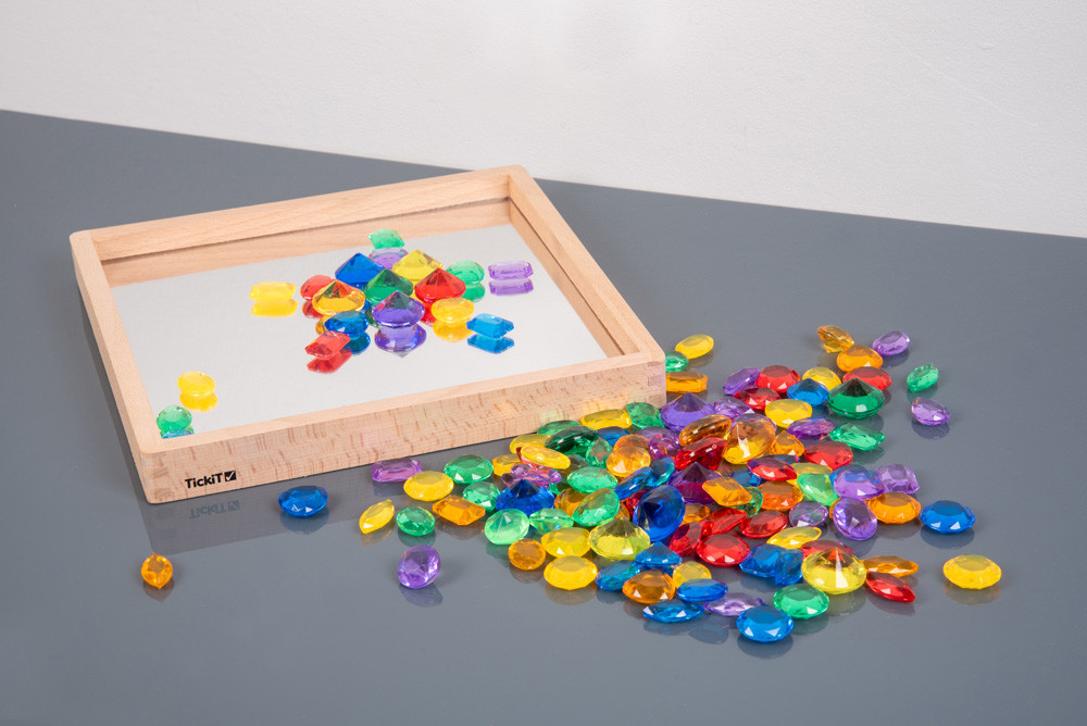 PIERRES PRECIEUSES TRANSLUCIDES,  144 PIECES* NOUVEAU
