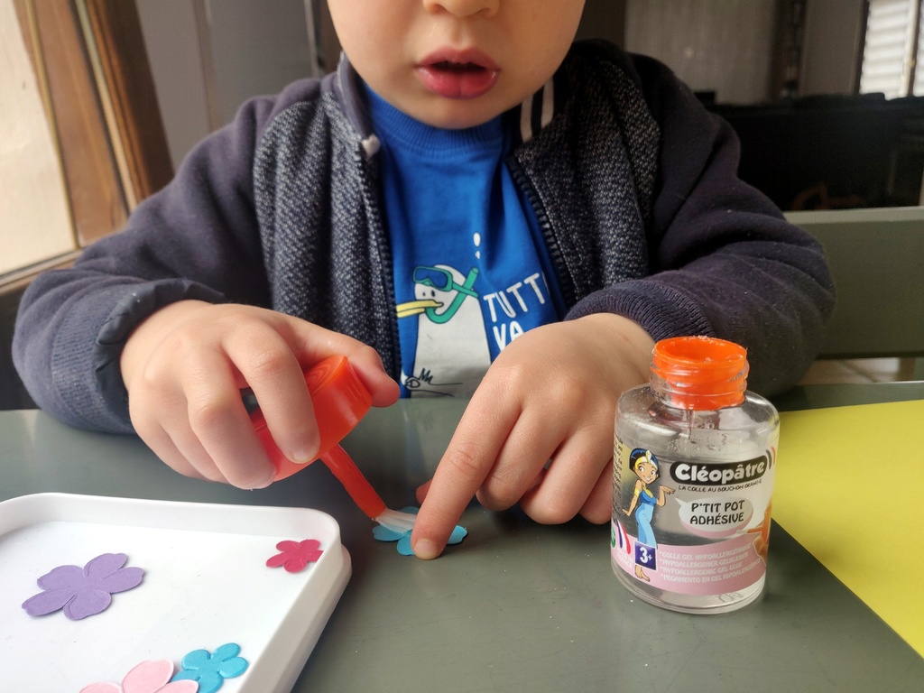 P'TIT POT ADHÉSIVE HYPOALLERGÉNIQUE, 50G