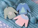 SILHOUETTES EN BOIS "PULL DE NOÊL", LOT DE 3