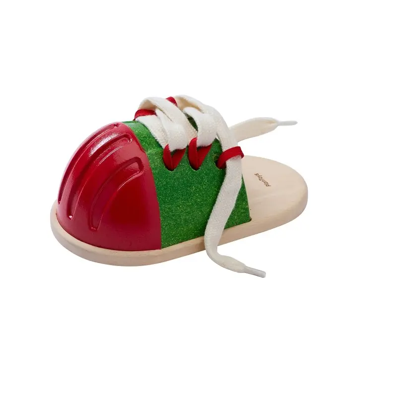 CHAUSSURES À LACER