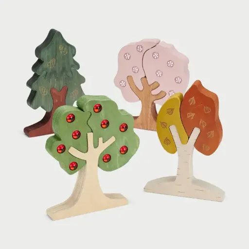 [6001] ARBRES SAISONNIERS EN BOIS, SET DE 4